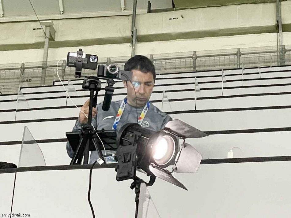 بعد عقد من الزمان..
الشباب بين الثمانية الكبار