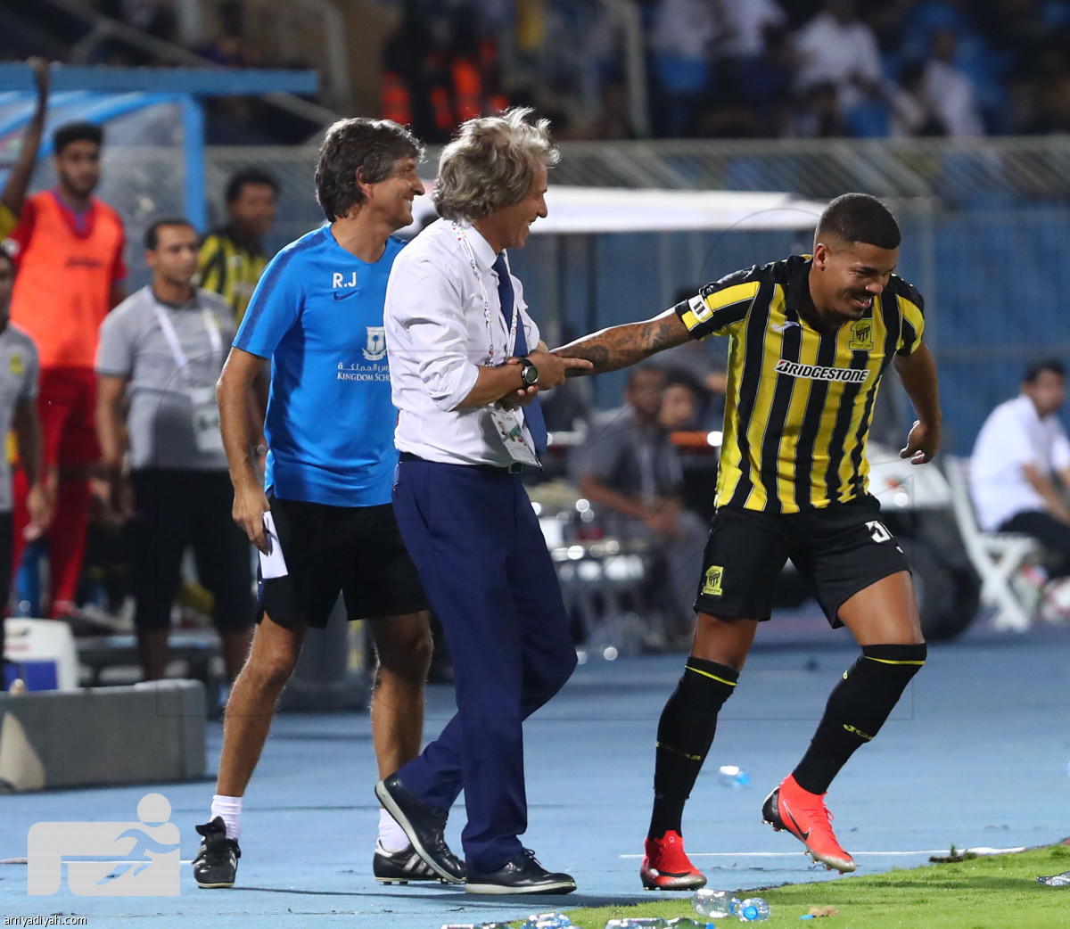 خيسوس.. يسقط ويبتسم