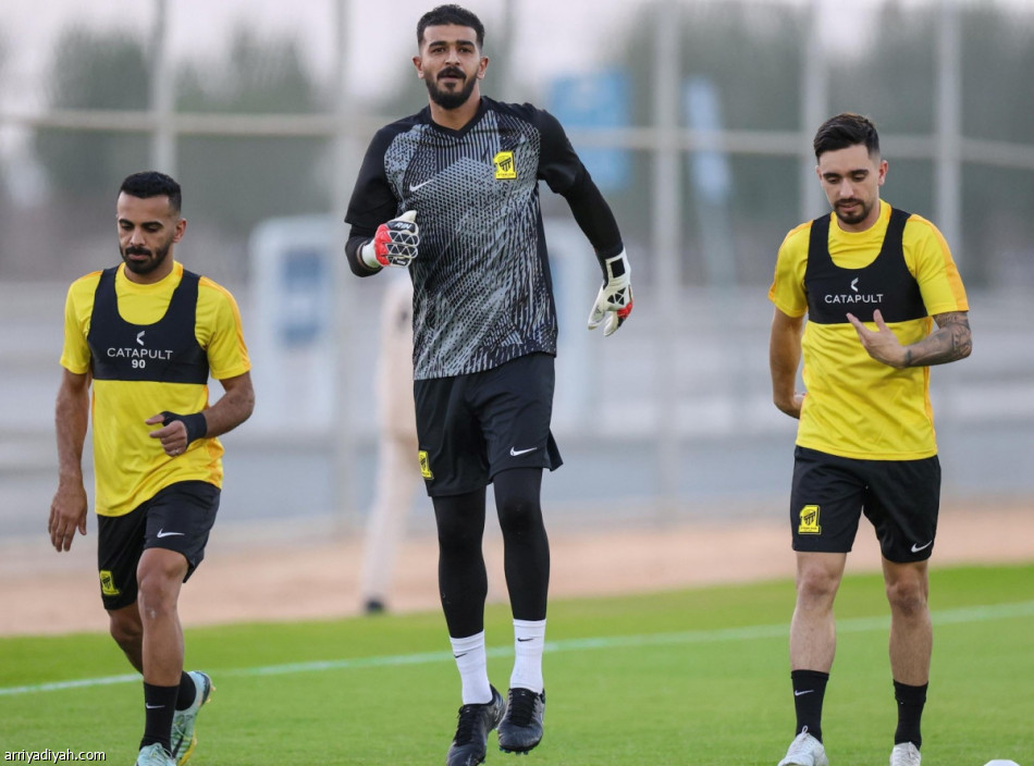 هوساوي يدعم خيارات سانتو أمام الفيحاء