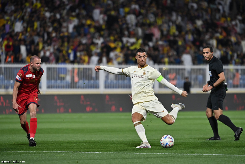 بـ«هاتريك» رونالدو.. النصر يقبض على الصدارة