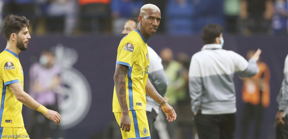 المرة الأولى يسجل .. 
بيريرا يلحق بويلهامسون