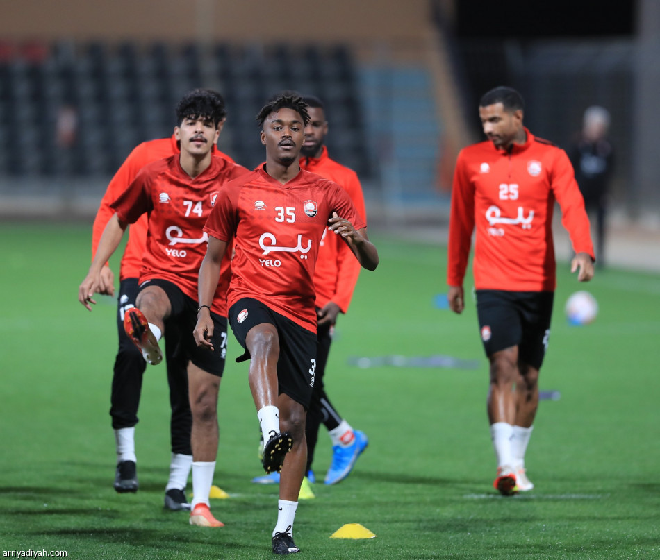 الرائد.. تمزق يُغيب فوزير 30 يوما