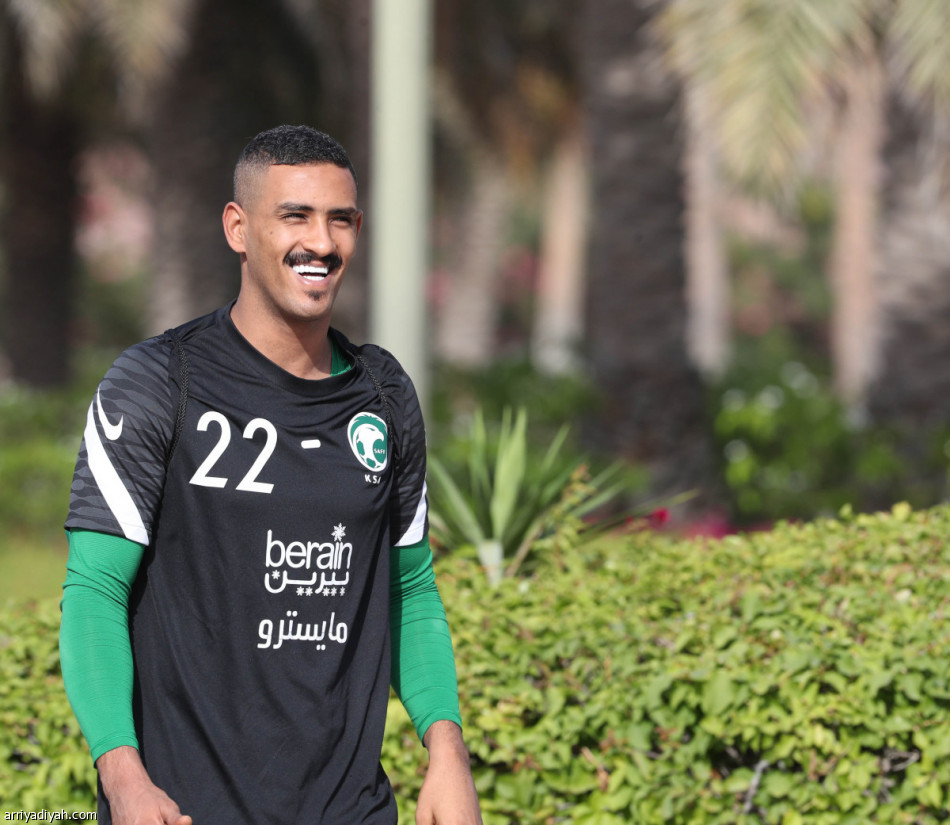 رينارد ينقل تحضيرات الأخضر إلى الشارقة