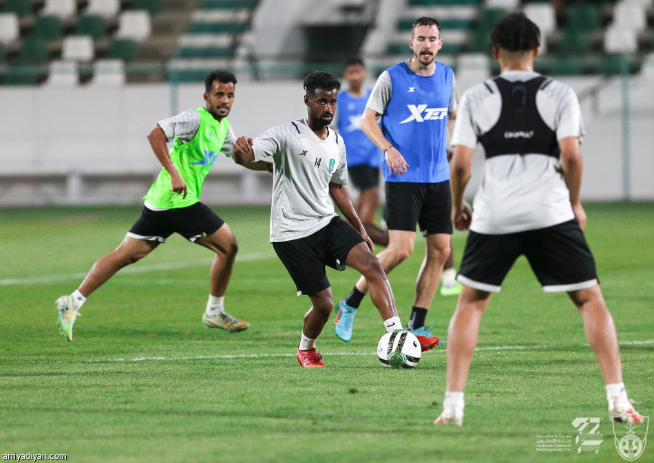 الأهلي يفتح ملف القيصومة