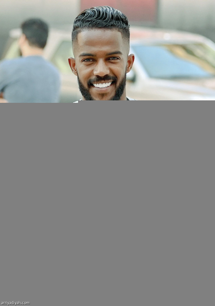 خلال بداياته..
ماري لا يغيب مباراتين