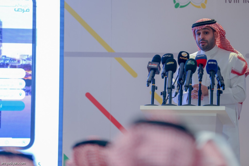 العسكر: طرحنا 230 فرصة استثمارية رياضية