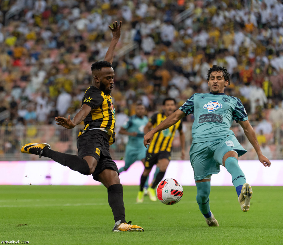 التعاون يفرمل الاتحاد