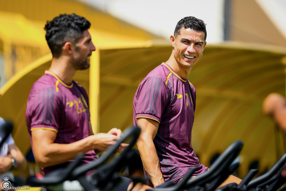 جوستافو وتاليسكا
يطمئنان جارسيا