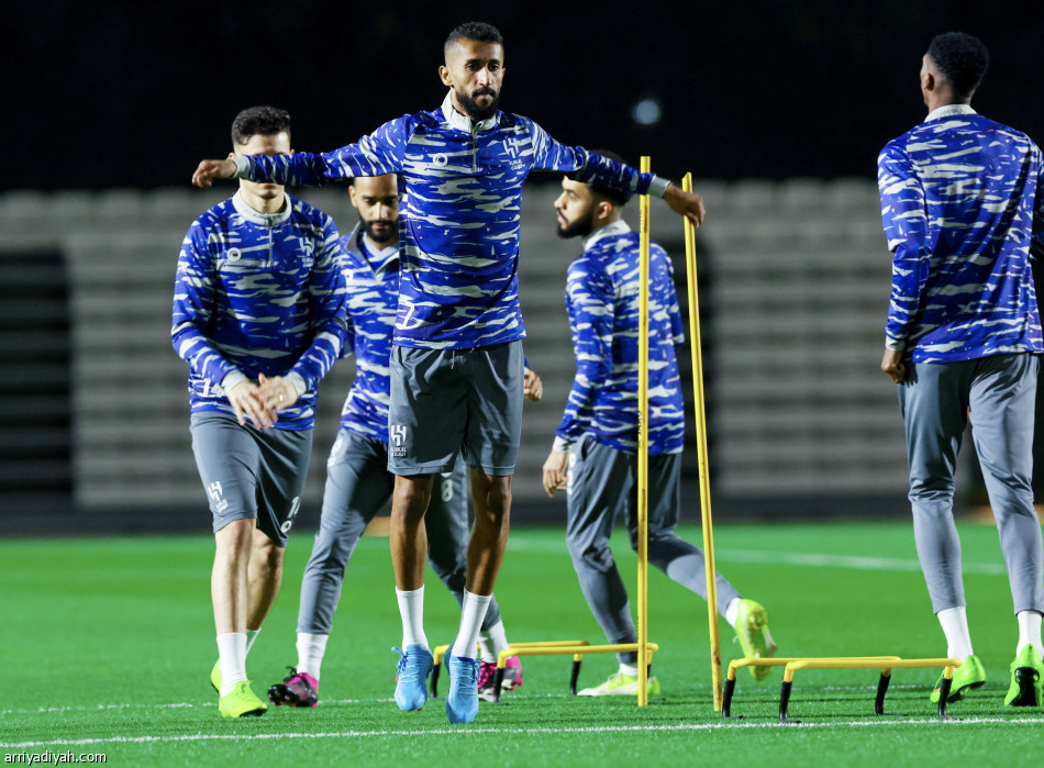 الساعات الأخيرة
تكمل أجانب الهلال