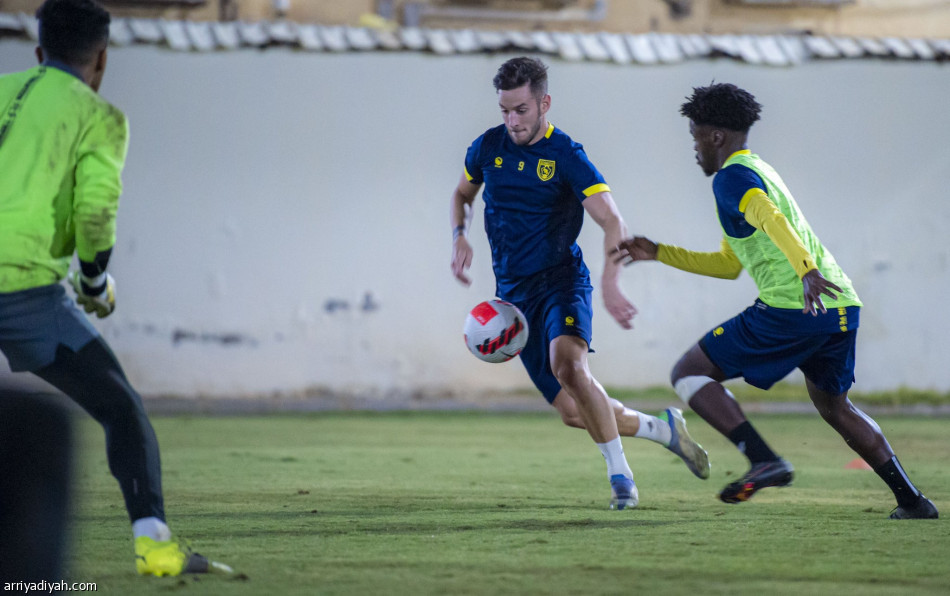 التعاون يخسر الصبحي والعييري