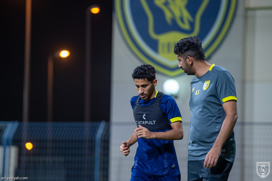 بروم يطالب التعاونيين بـ«اللمسة»أمام الاتفاق