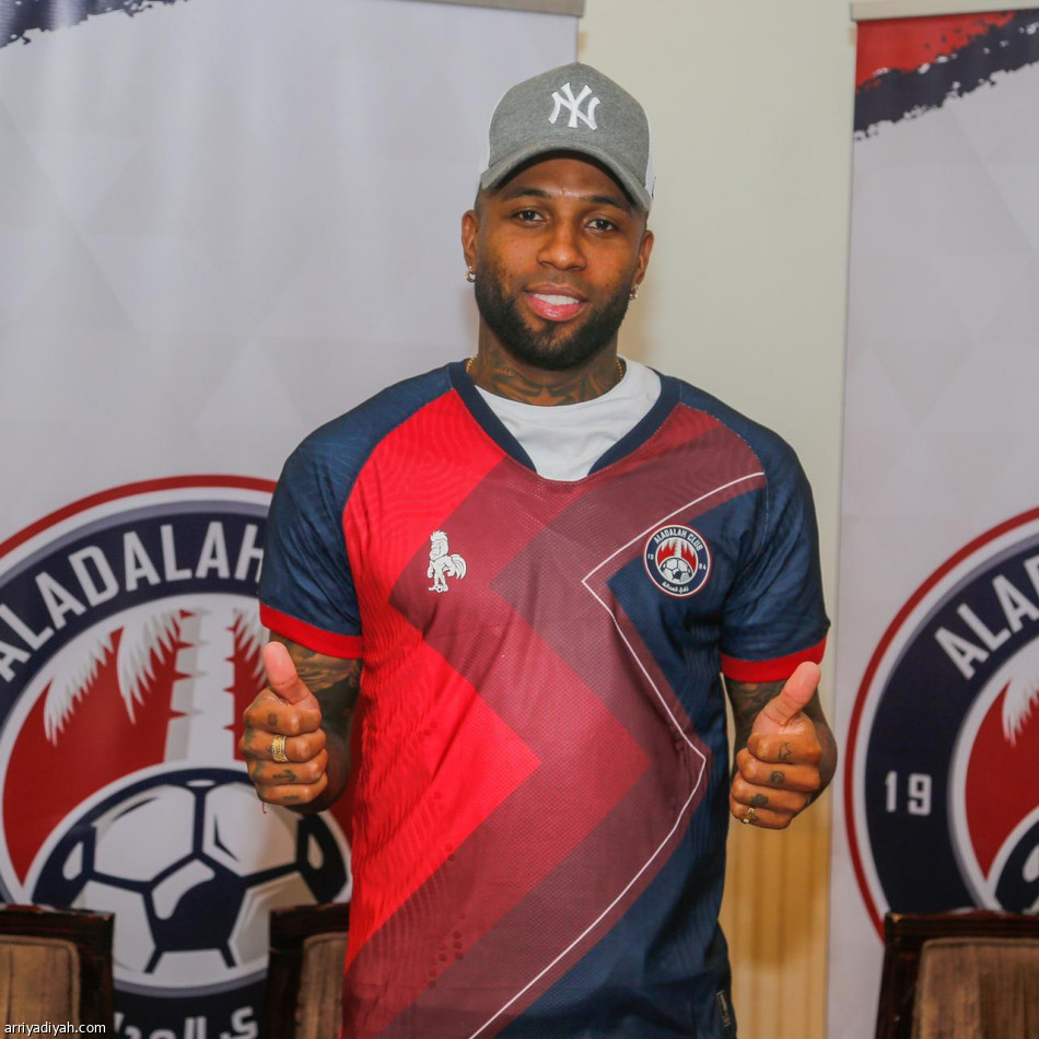 العدالة يوقع مع الكولومبي لينيس