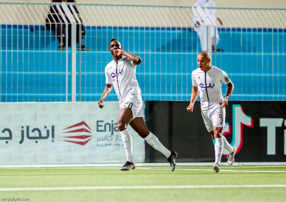 ثنائية ترمي الكوكب إلى الثانية