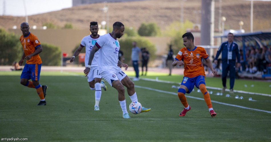 الفيحاء يحبط العدالة بـ«تعادل قاتل»