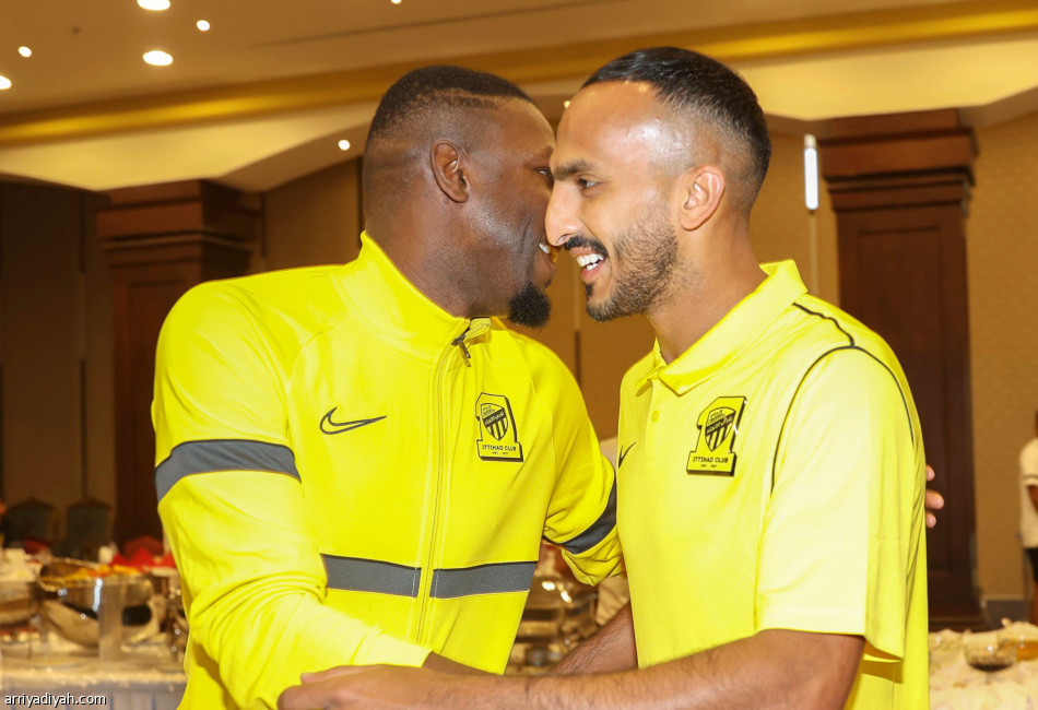 العمري 
ينطلق باجتماع سانتو