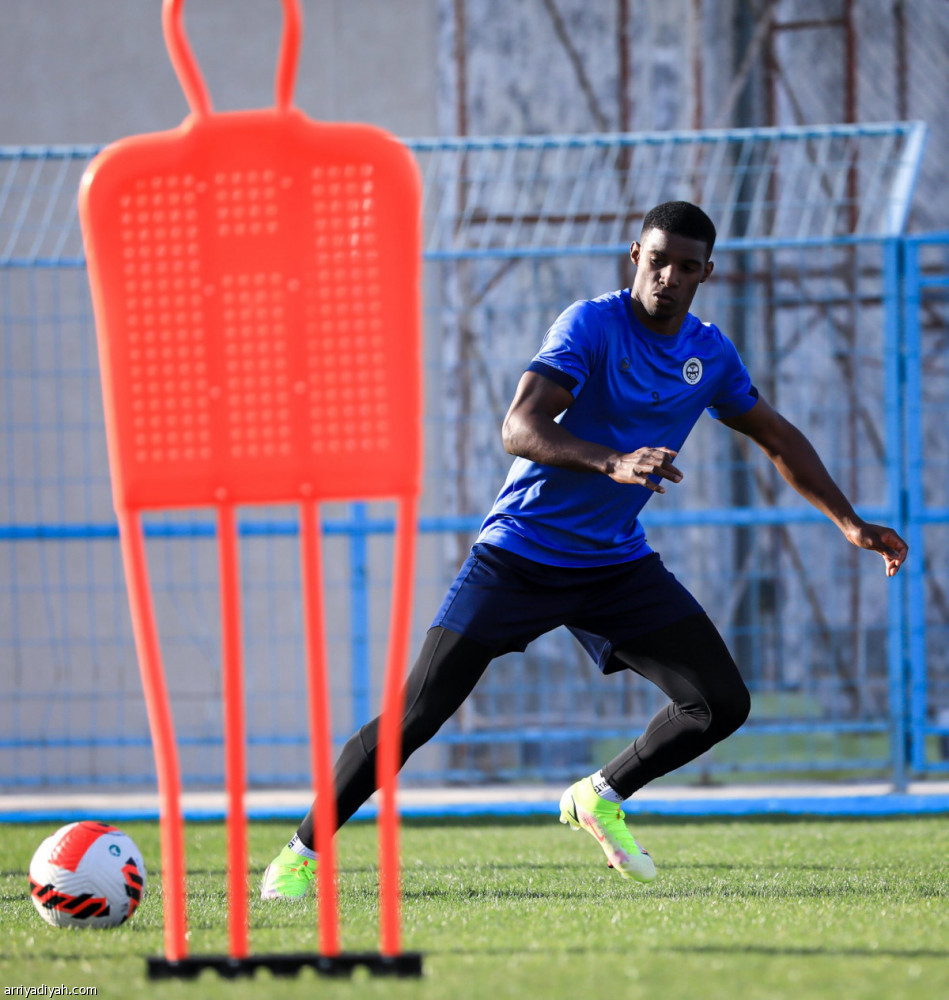 الباطن.. هورفات يعزز اللياقة