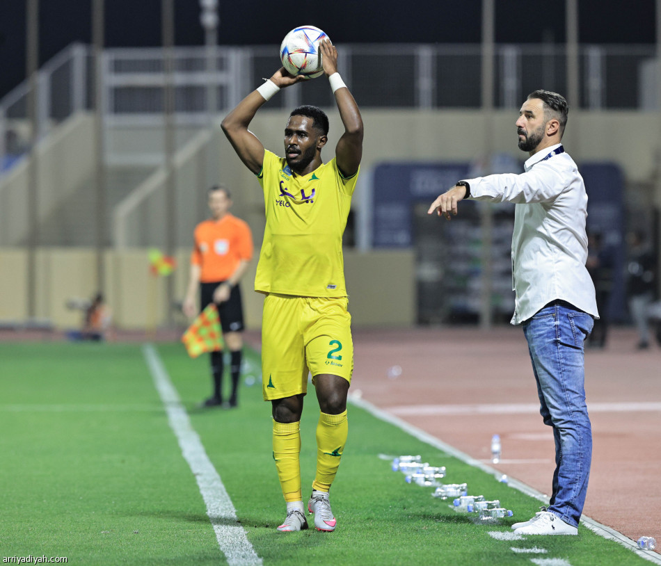 العدالة يتعافى بثنائية الخليج