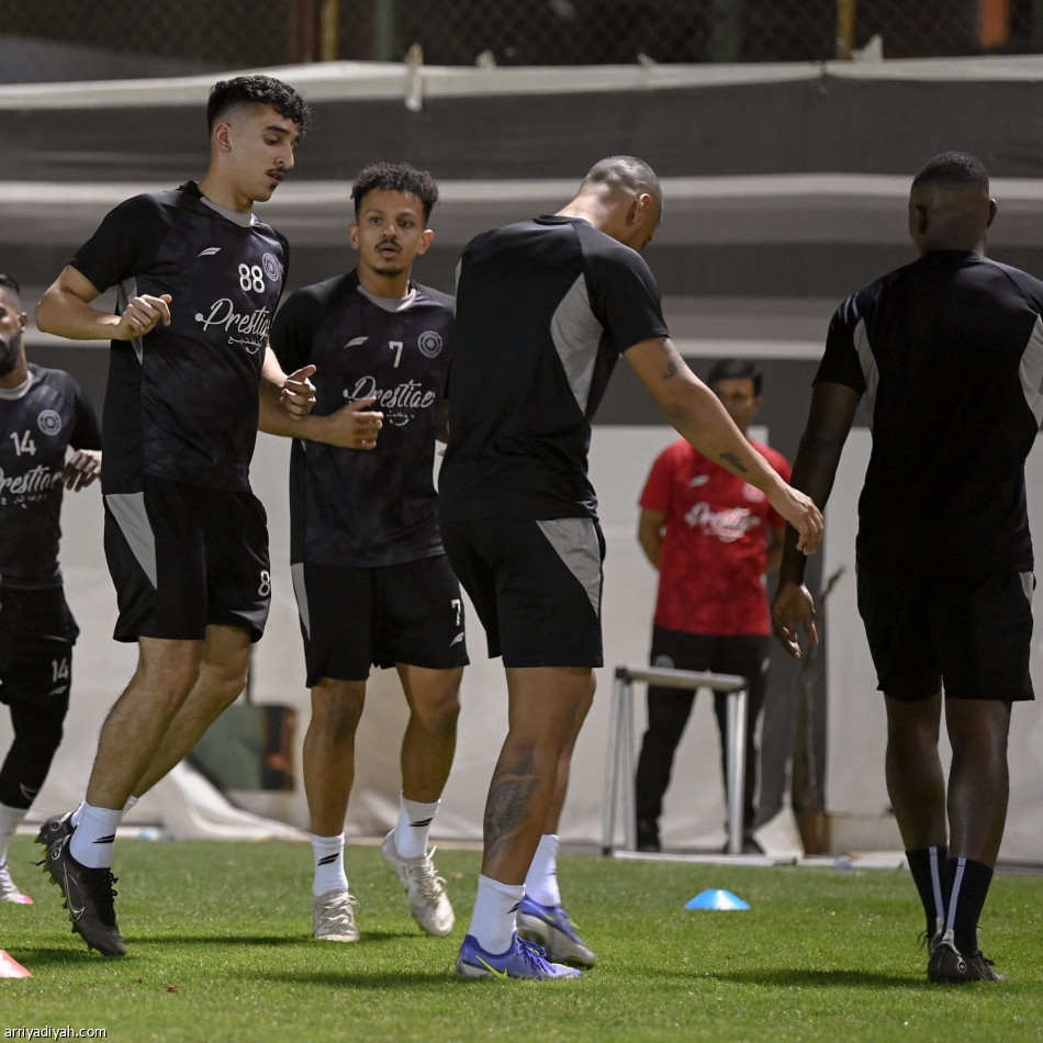 قبل الأهلي.. سوموديكا يطمئن على جاهزية اللاعبين