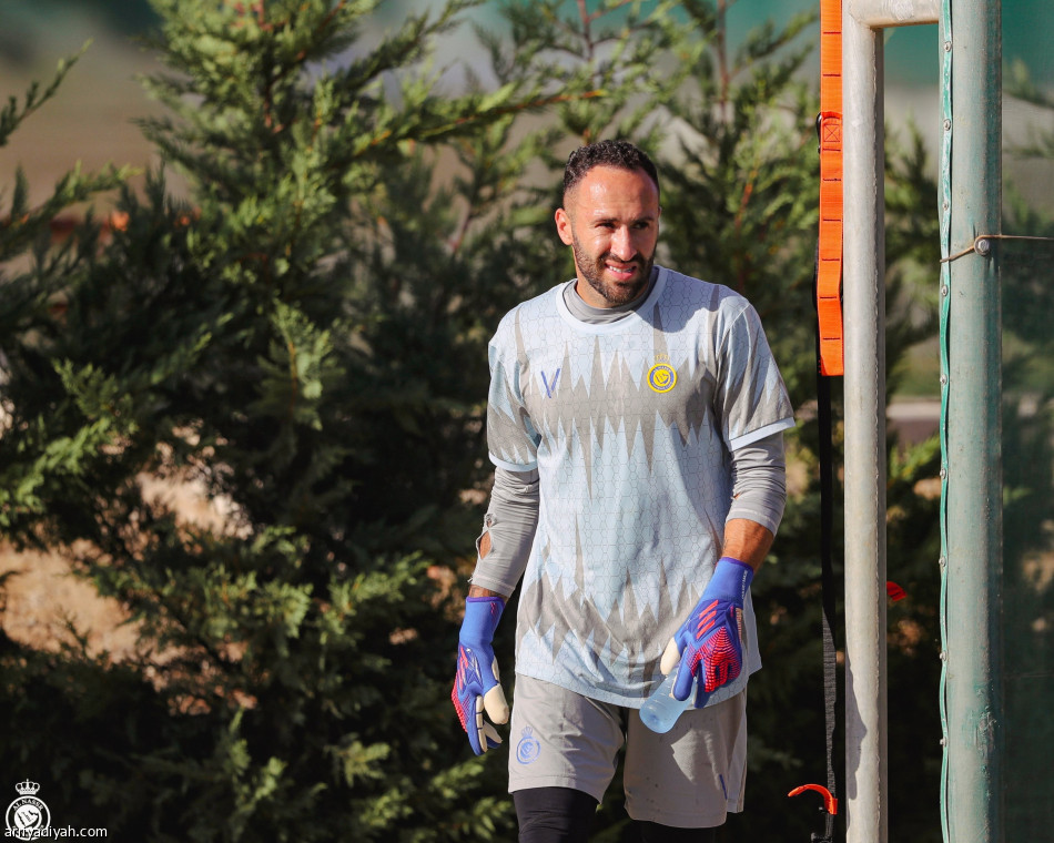 النصر.. جارسيا يختبر الأوزان