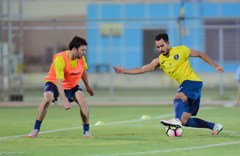 داريو يقود تدريبات التعاون بعد عودته