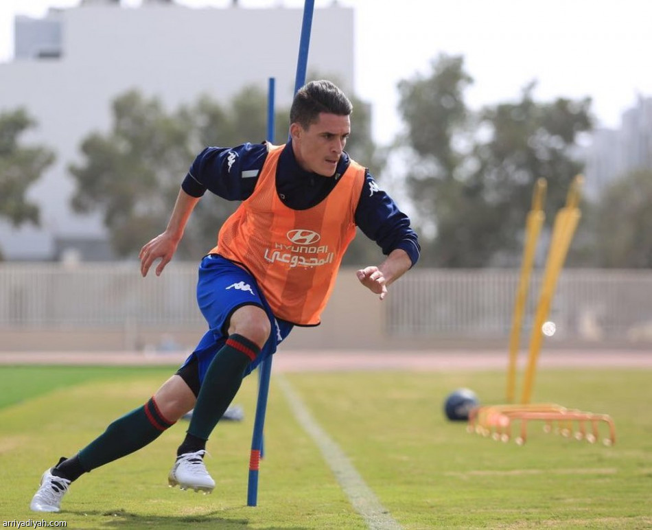 الاتفاقيون يسارعون الزمن لتسجيل كاليخون قبل الهلال