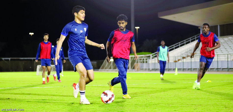 بعد 28 عاما 
العربي يعود إلى الأولى