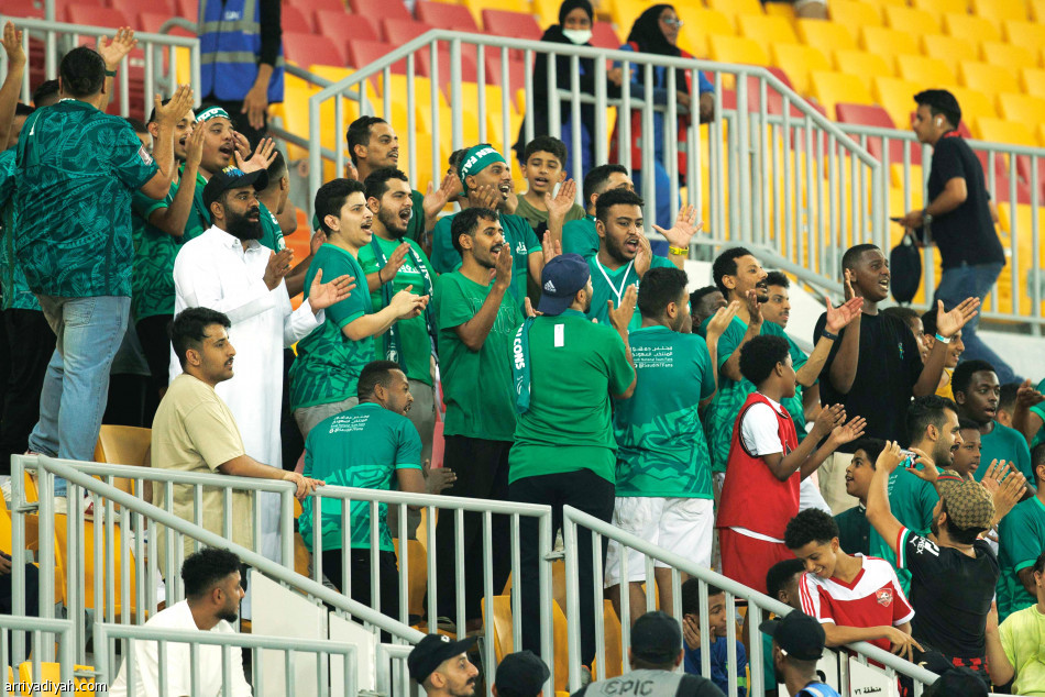 الأخضر 
في النهائي الثاني