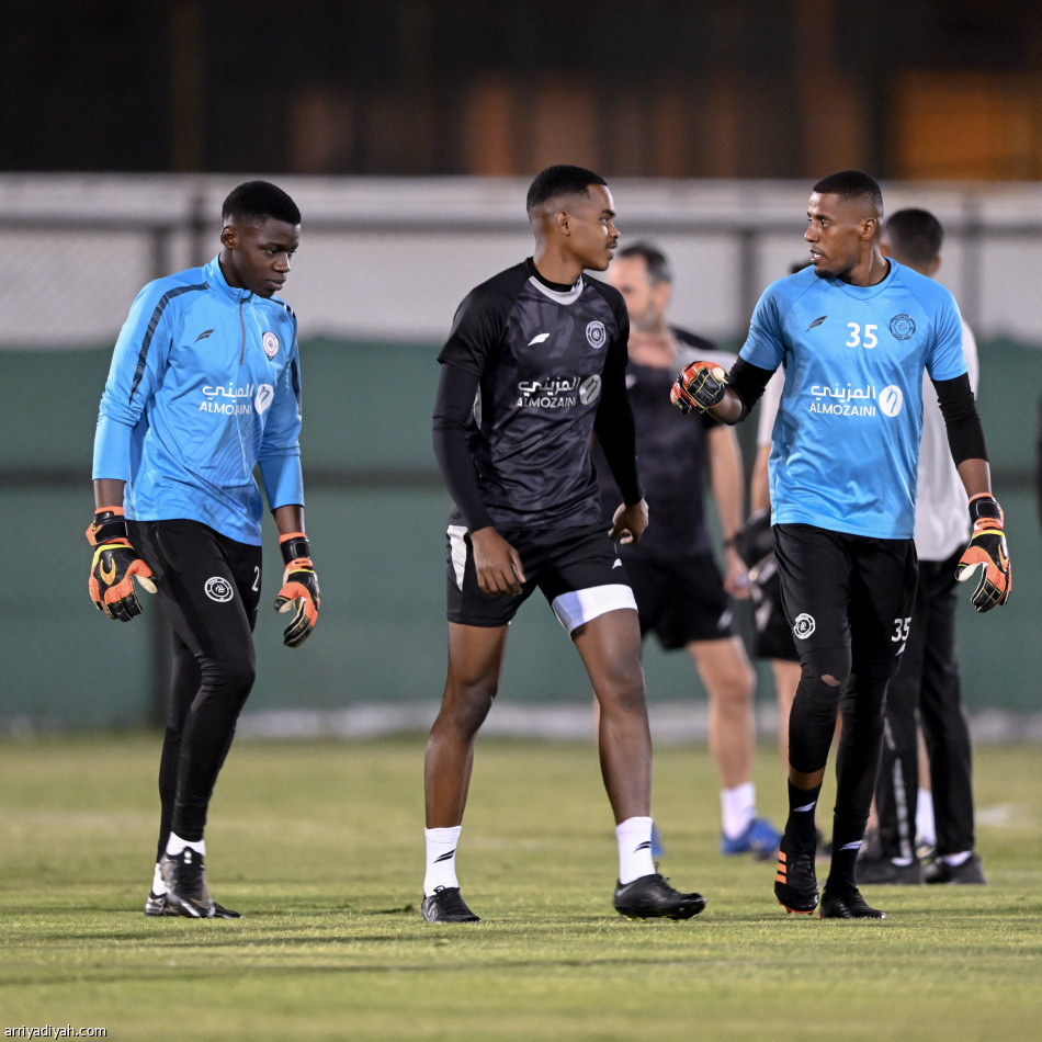 الشباب.. مورينو يريح اللاعبين 24 ساعة