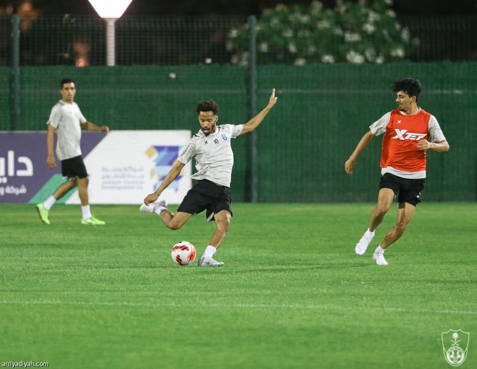 سيبولدي يرفع لياقة لاعبي الأهلي