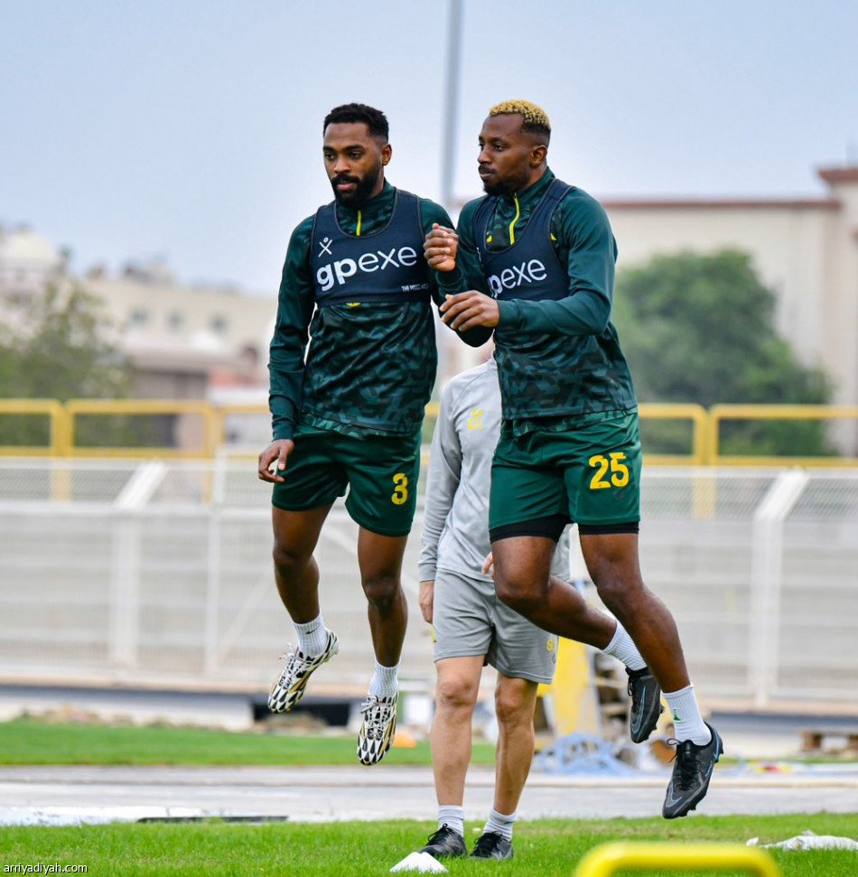 قبل الرائد.. الخليج يستعد بـ«كرات التوازن»