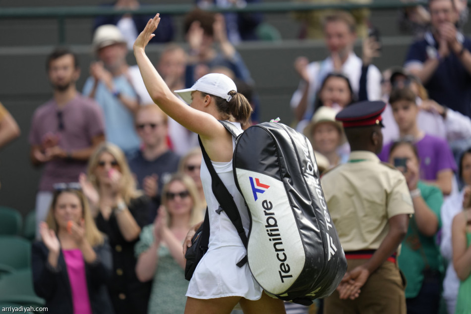 الفرنسية كورنيه تقصي شفيونتيك