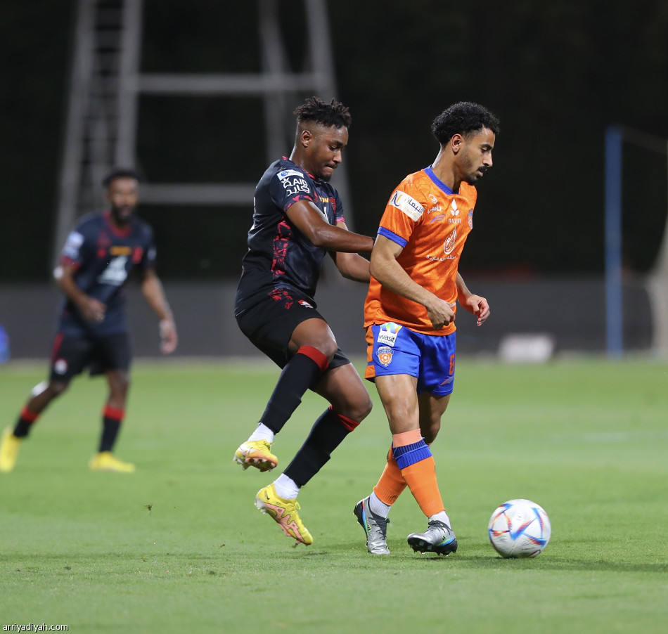 الفيحاء يحبط الرائد بالتعادل