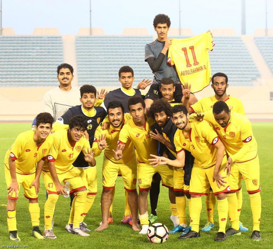 القادسية يكسب الخليج ويواصل مطاردة الهلال