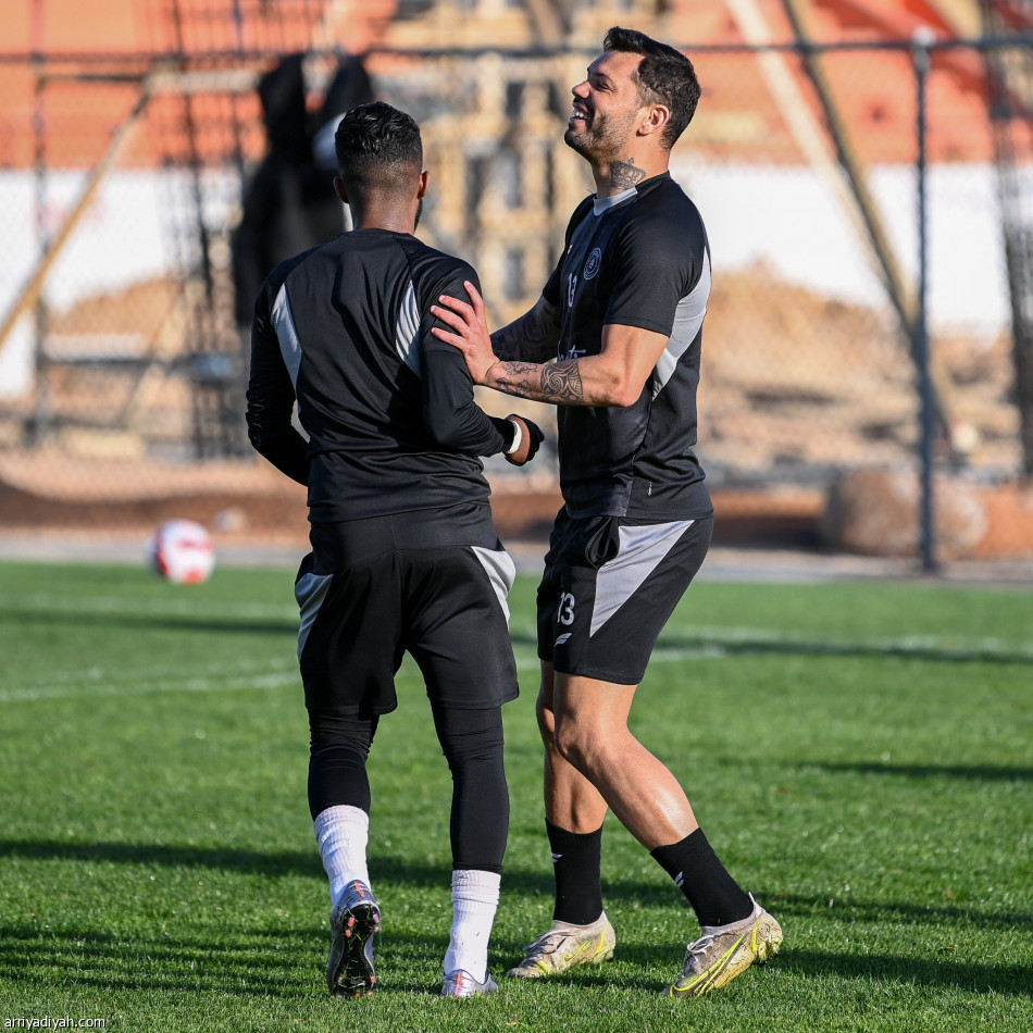 الشباب.. شاموسكا يركز على اللياقة