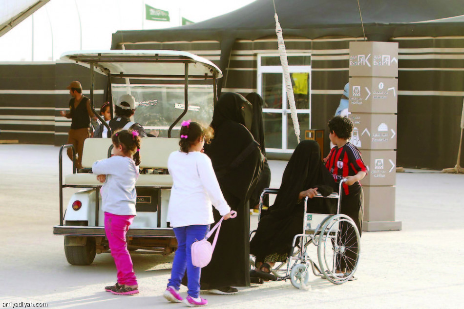 مهرجان الإبل.. الجوائز بالملايين