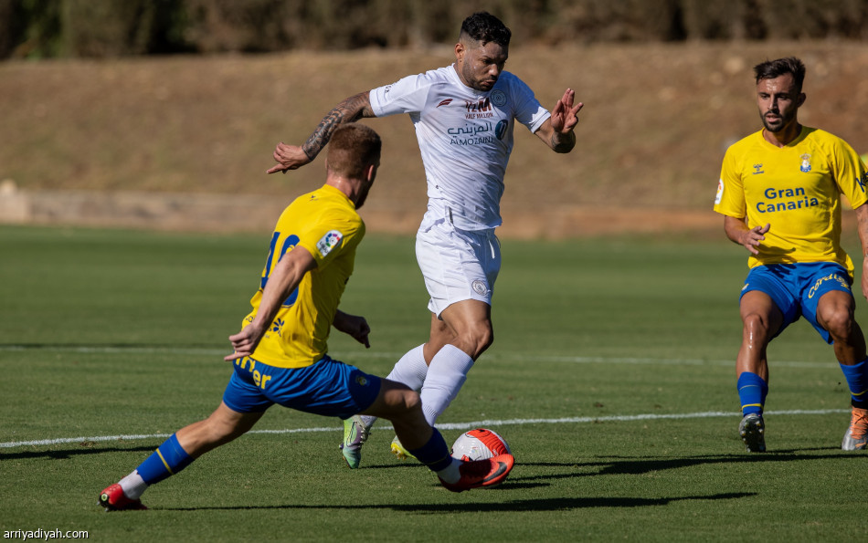 الشباب يكسب التجربة الأولى