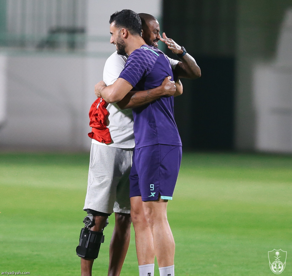 الأهلي يخسر دانكلير