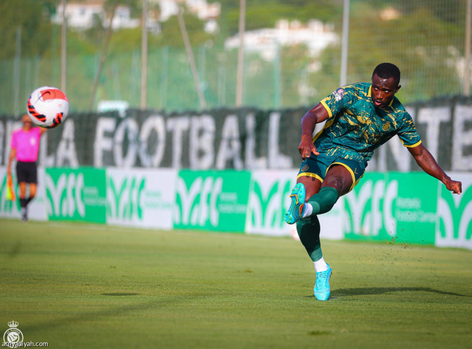 النصر يكسب قادش في التجربة الأخيرة