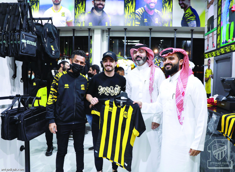 10 أعوام..
الاتحاد لا يهزم الأهلي