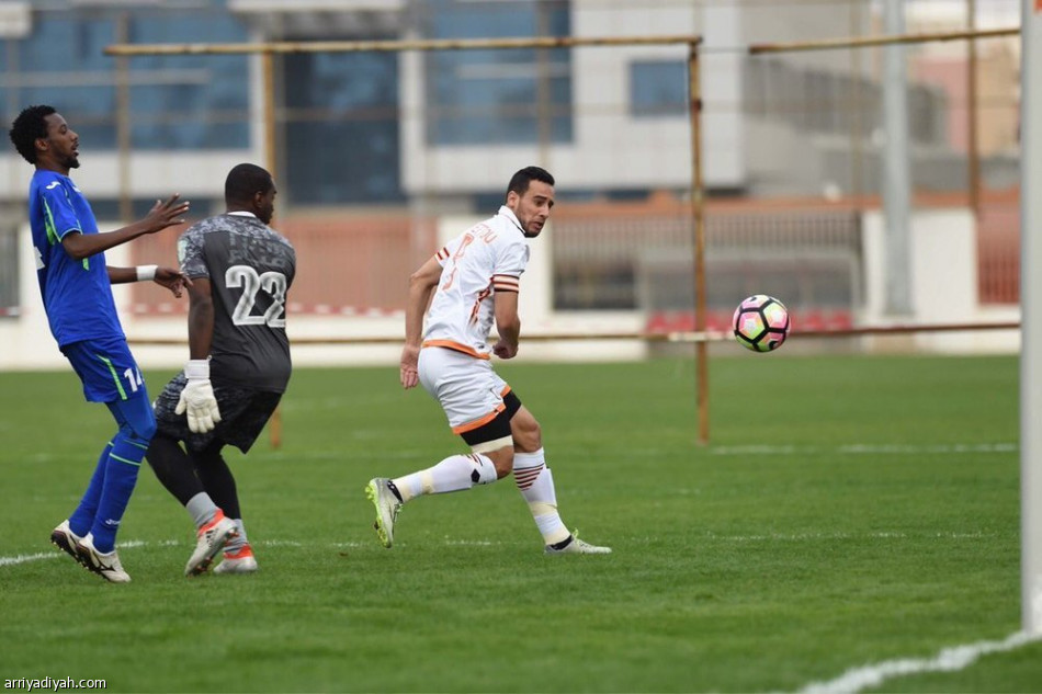 الشباب يتغلب على الشعلة ودياً