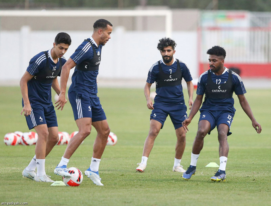 الأحمدي وأزارو 
أبرز الغائبين