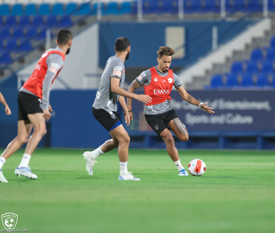 الهلال يفتح ملف نهائي الكأس