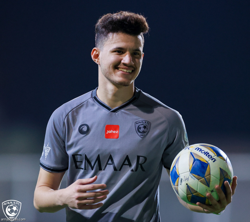 غدا.. الطائي بروفة الهلال الأخيرة للنهائي القاري