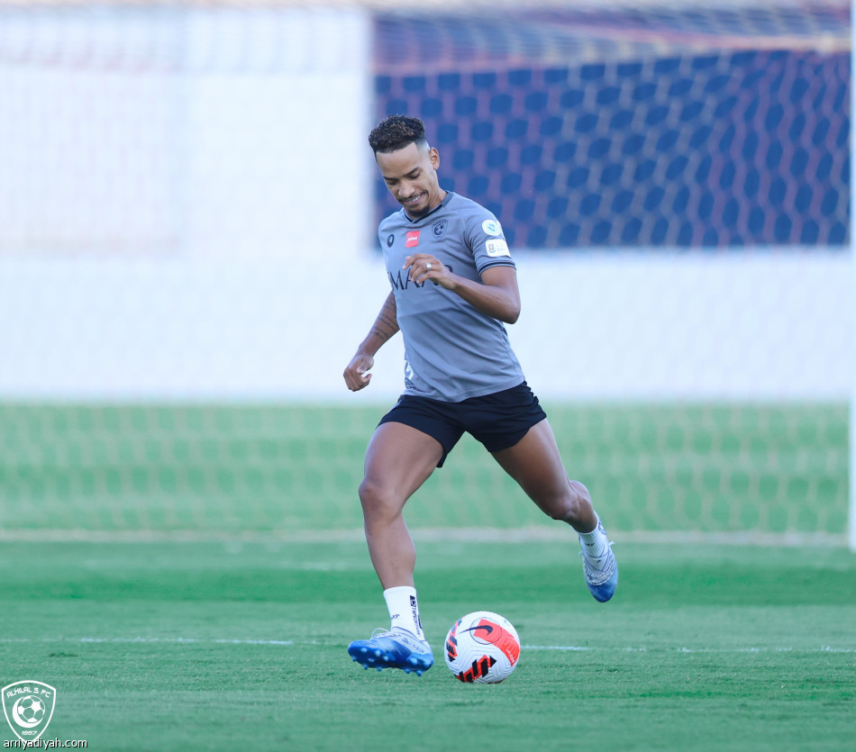 البليهي يتعافى.. وينعش تحضيرات الهلال للأهلي