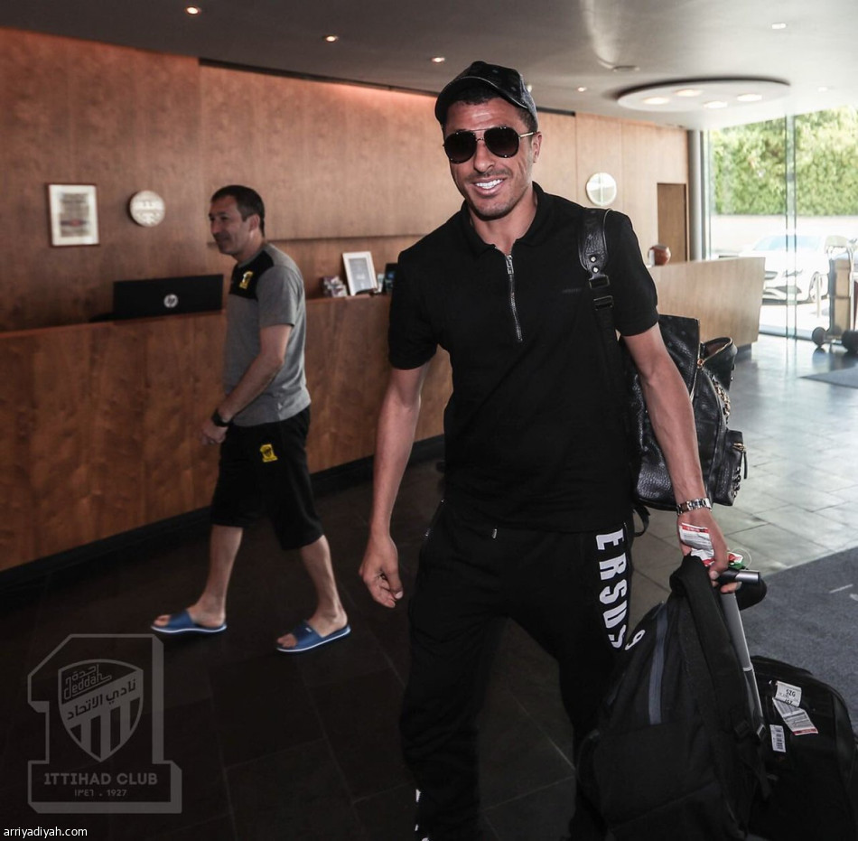 العكايشي يلتحق بمعسكر الاتحاد