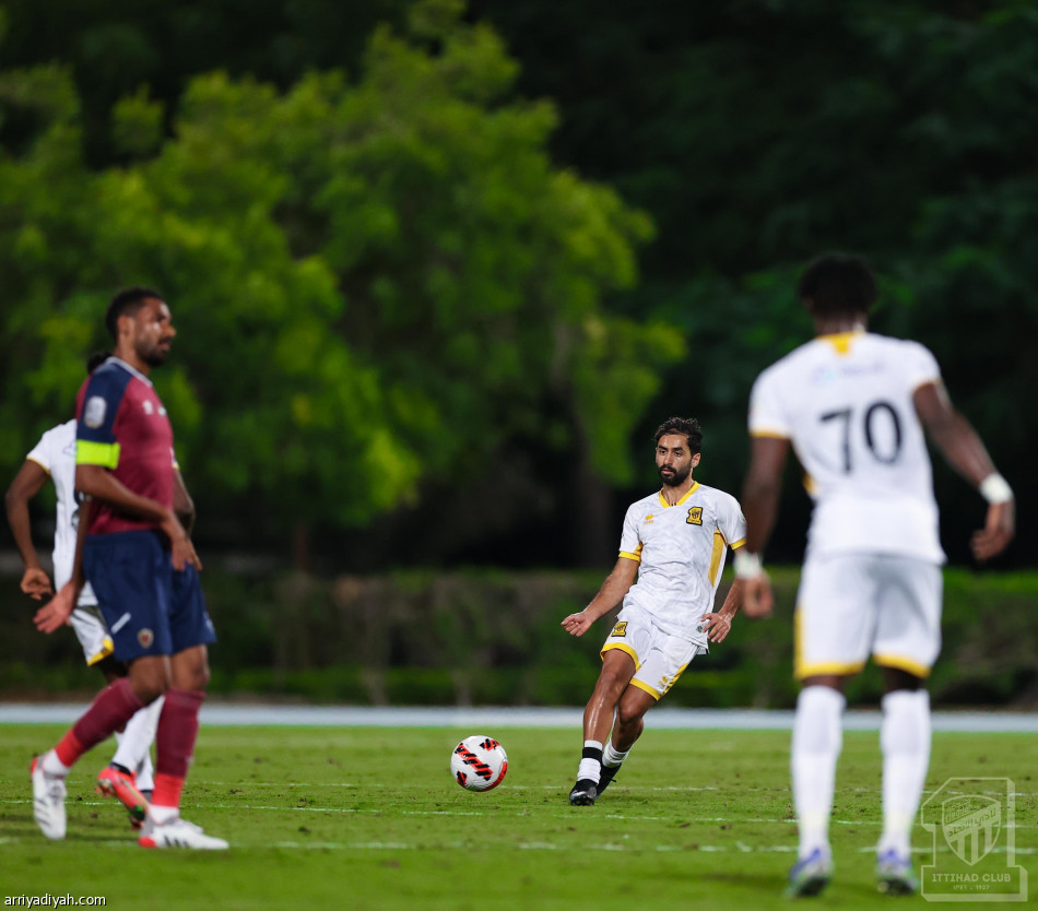 الاتحاد يخسر تجربة الوحدة بثلاثية