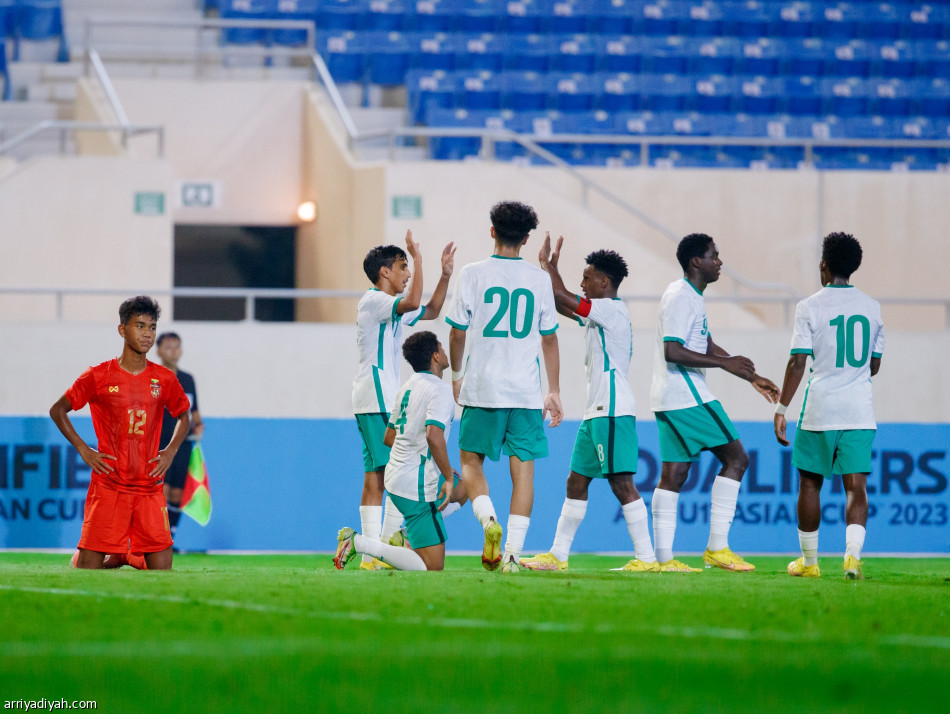 أخضر 17 يسحق ميانمار