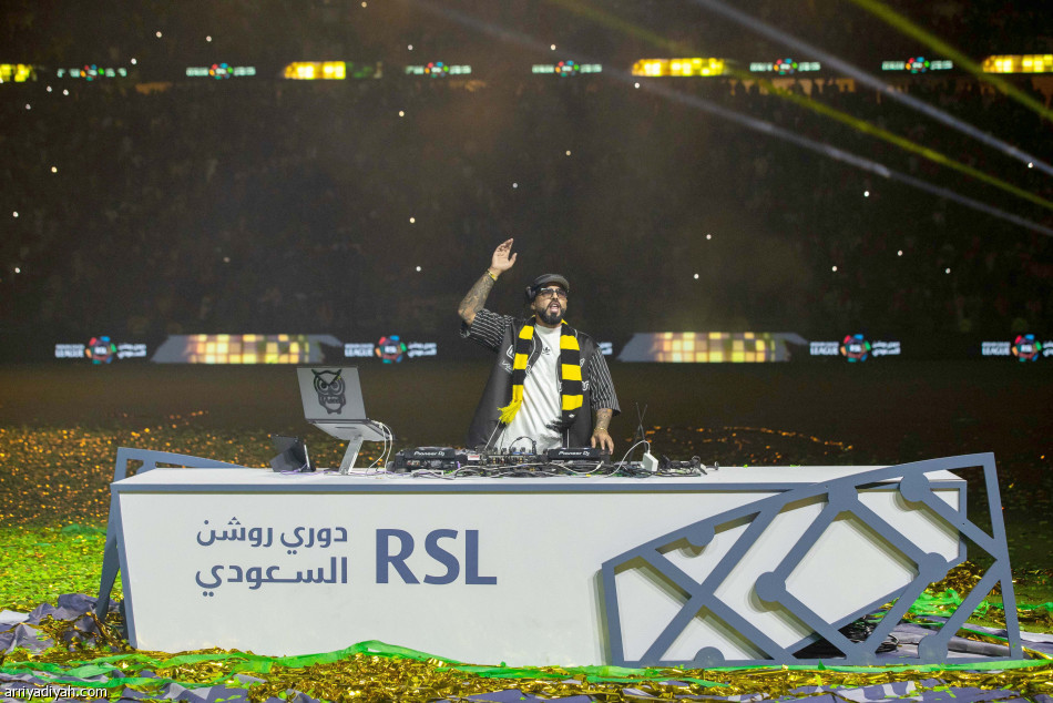 90 دقيقة..
فرحة أبطال «روشن»