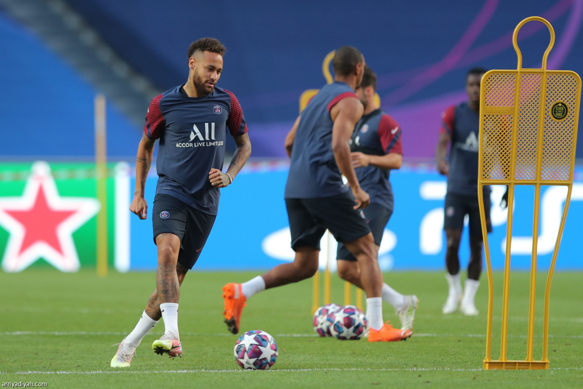 باريس يتحدى بايرن