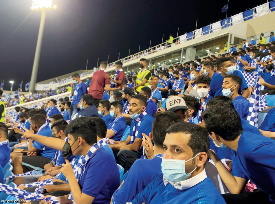 بالتخصص.. 
الهلال يتجلى ويطرب